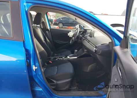 2018 Toyota Yaris Ia из США, поврежденный, VIN 3MYDLBYV1JY323261